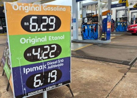 Preço médio da gasolina comum é de R$ 6,27, revela pesquisa do Procon