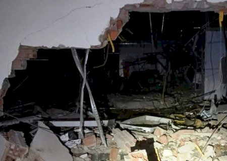 Bandidos explodem agência do Itaú na fronteira e roubam pelo menos 900 mil dólares