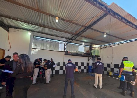 pistoleiro matou dono de lava-rápido e fugiu na garupa de moto