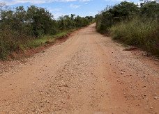Cascalhamento na estrada de Lagoa Grande resiste às chuvas