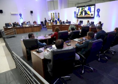 Câmara de Dourados inicia votação do orçamento de 2026 durante a 42ª Sessão Ordinária