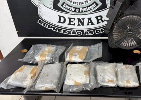 Com auxílio de cão farejador, polícia apreende carga de haxixe avaliada em R$ 562 mil