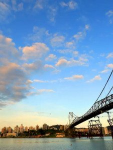 Defensoria recomenda que Florianópolis deixe de controlar entrada de pessoas