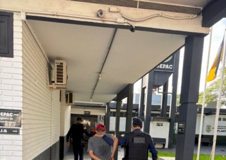 Trio é preso pela Guarda Municipal que recupera moto furtada em Dourados