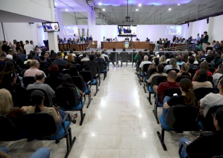 Em decisão colegiada, Câmara aprova formação das 22 comissões permanentes para 2026