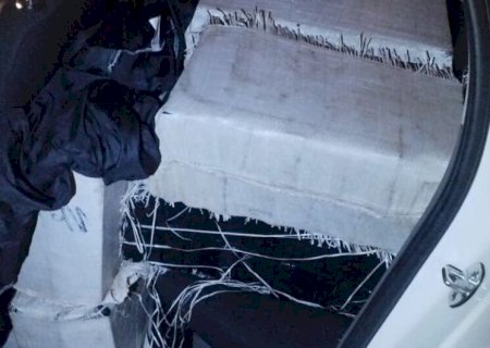 Ação conjunta resulta em casal preso transportando mais de 600kg de maconha