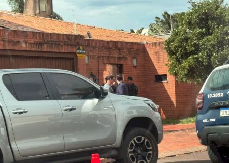 Ex-prefeito de Campo Grande Alcides Bernal mata homem a tiros e se entrega à polícia