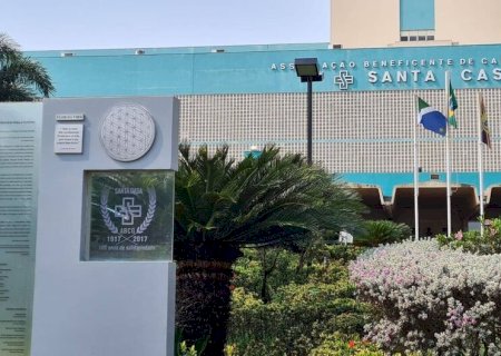 Idosa quebra fêmur, passa duas semanas internada e morre na Santa Casa