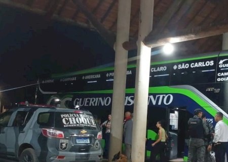 Homem é preso em flagrante por transportar granadas em ônibus