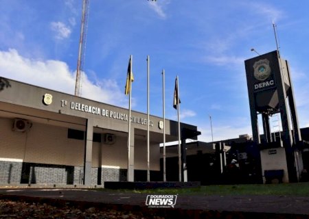 Embriagado, jovem ameaça avó com faca e é contido pelo irmão