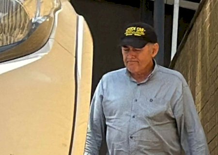 Bernal é acusado de homicídio por meio cruel e violação de domicílio