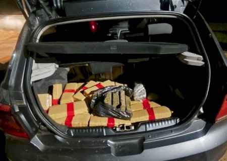 Polícia apreende pouco mais de 100 quilos de maconha na fronteira