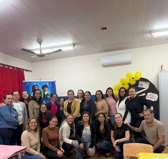 Secretaria Municipal de Educação realiza formação continuada voltada à alfabetização e letramento matemático