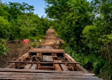 Deputado Zé Teixeira cobra conclusão de obras em estradas de MS