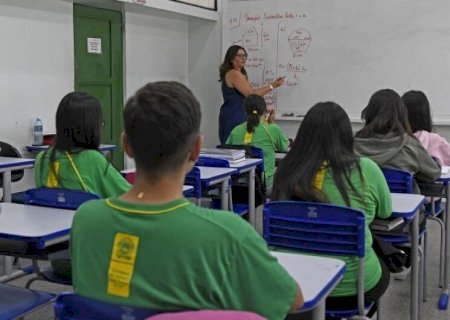 Deputados aprovam em 1ª a instalação de câmeras em escolas da Rede Estadual