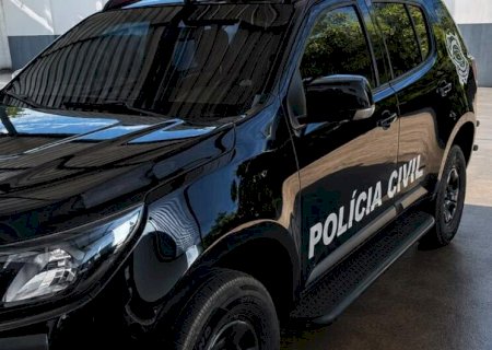 Homem é preso após esfaquear enteado no pescoço e ameaçar 'terminar o serviço'