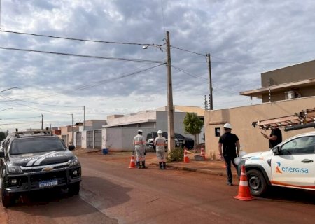 Quatro são presos em operação contra 'gato' na rede de energia elétrica