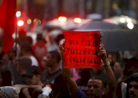 Estado pede desculpa a familiares de vítimas de violência policial