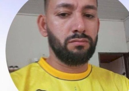 Homem é executado a tiros ao ser chamado por dupla no portão de residência
