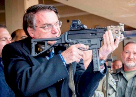 Defesa de Bolsonaro esclarece armas não encontradas pelo Exército
