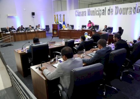 Câmara de Dourados realiza sessões pela manhã a partir de segunda-feira