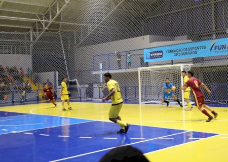 Futsal dos Jogos Abertos de Dourados entra em fase decisiva nesta segunda-feira