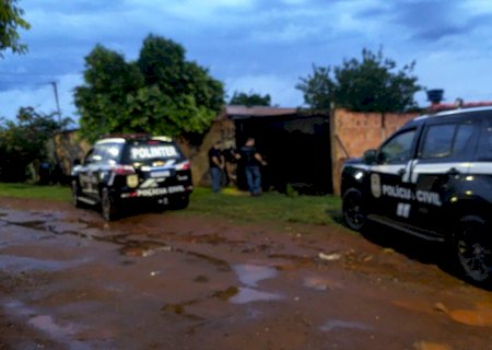 Condenados por furto e porte ilegal de arma são capturados pela Polícia Civil