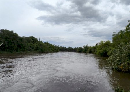 Pescadores encontram corpo no Rio Dourados