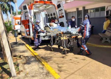 Briga de rua termina com rapaz agredido com golpes de faca no Flórida I