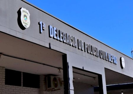 Comerciante é rendido com faca e obrigado a fazer pix durante assalto