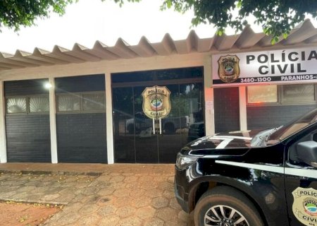Homem é preso após ameaçar a esposa de morte com foice