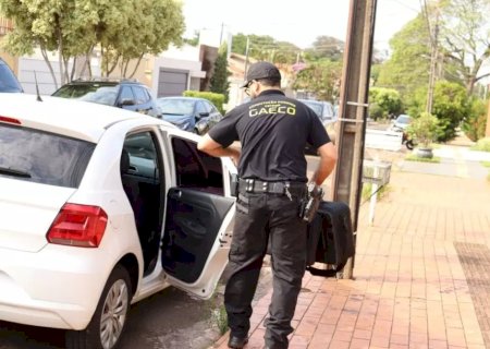 Gaeco prende mãe, esposa e irmãs de traficante ligado a policiais que desviavam cocaína