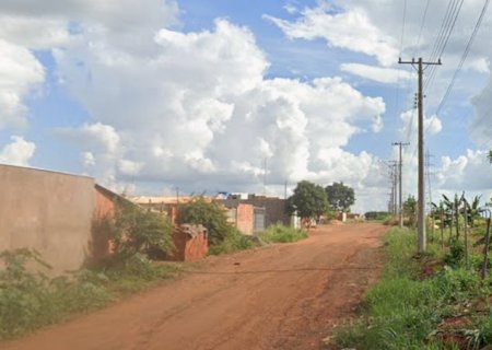 'Eu vou te matar': Homem que fazia entrega de drogas é baleado ao apontar arma para PMs