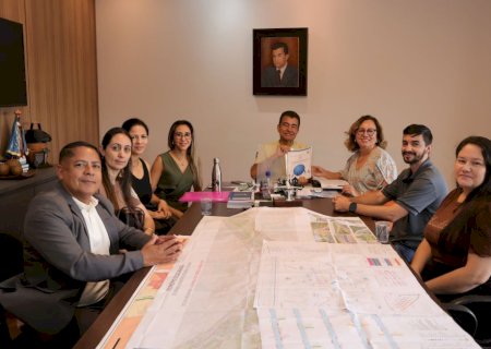 Prefeitura reúne dados sobre migrantes e debate planejamento de políticas públicas