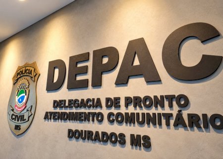 Comerciante tem 420 metros de fios furtados de estabelecimento no centro