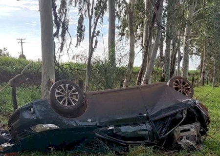 Homem morre após carro capotar entre Dourados e Fátima do Sul