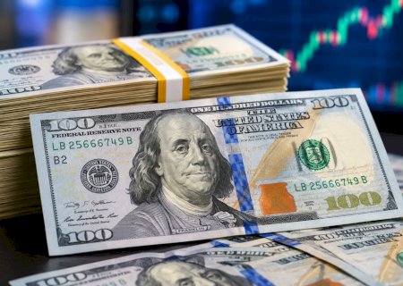 Dólar fecha a R$ 5,44 e registra maior alta semanal desde 2008